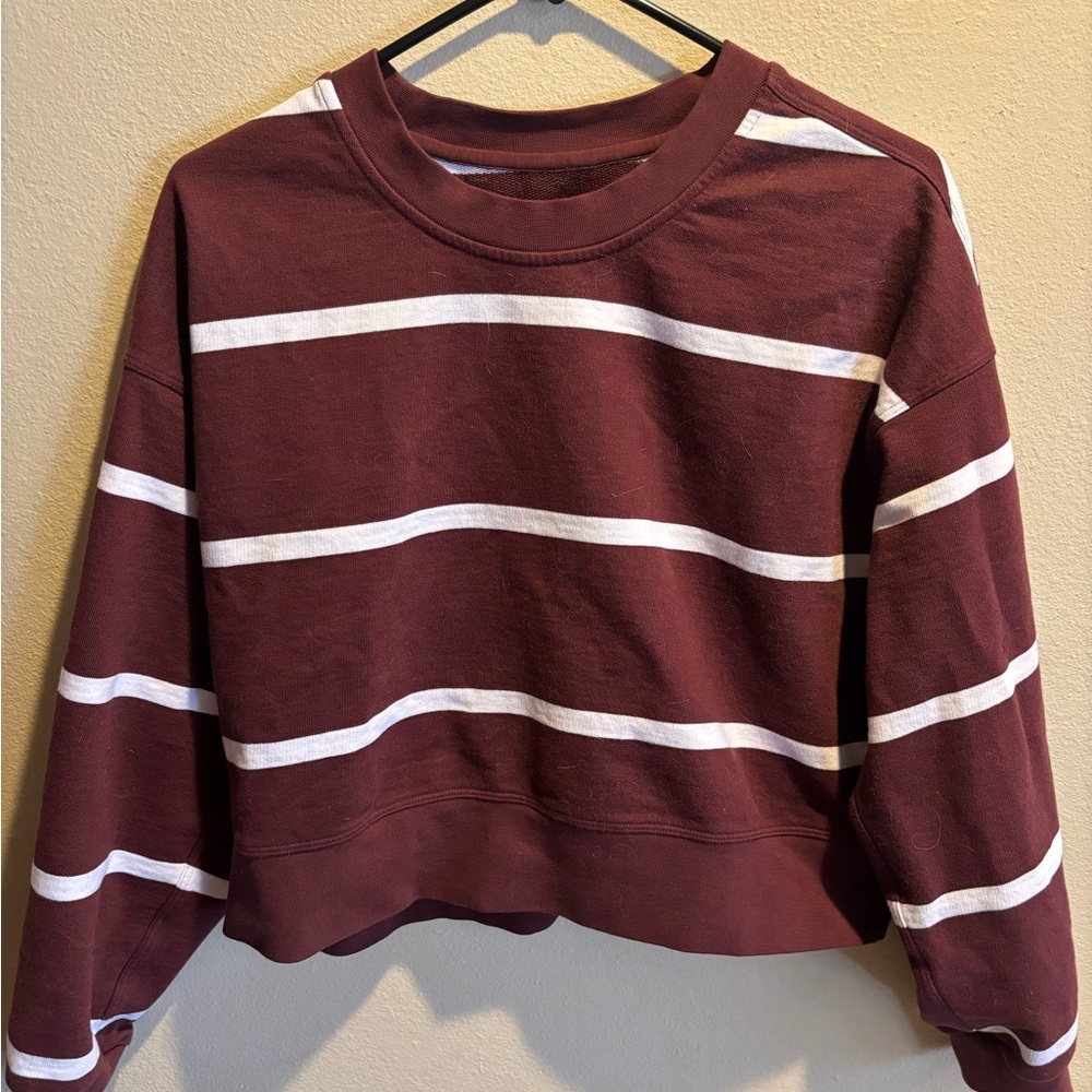 Lululemon Perfectly oversized cropped crew